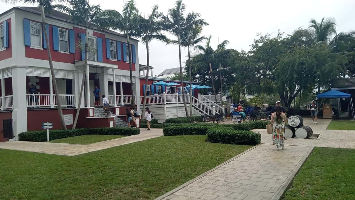 Image N°2 de Visite de la ville de Nassau : Découvrez les charmes de la vieille ville de Charles activité à Nassau, Bahamas, publiée par le prestataire