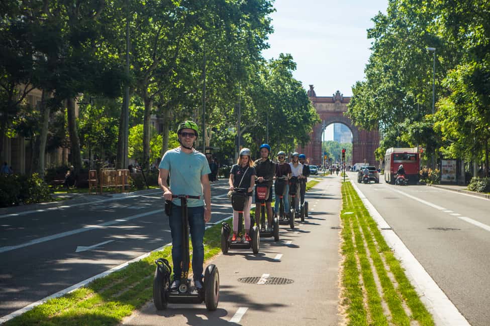 imagem n.7 de ❤️Barcelona Tour de Segway ❤️ com um guia local atividade em Barcelona, carregada pelo fornecedor