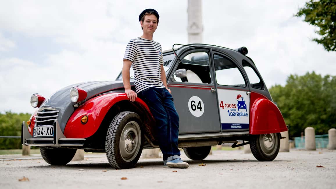 image n.7 of Bordeaux: Private Tour in a Citroën 2CV 45min activity in Bordeaux, uploaded by supplier