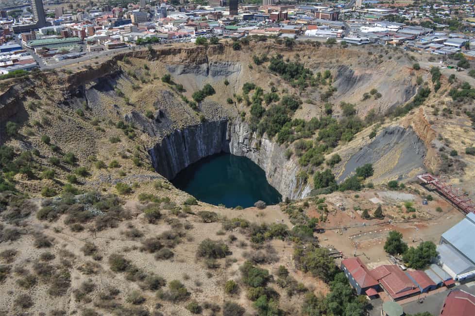 image n.6 of Johannesburg: Pretoria and Cullinan Diamond Mine Tour activity in Pretoria, uploaded by supplier