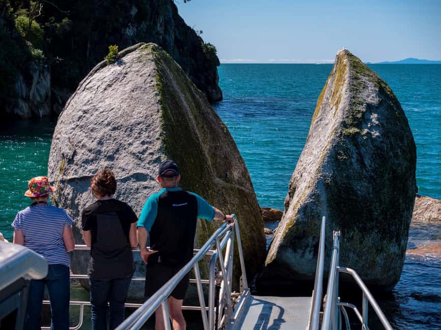 image n.6 of Abel Tasman National Park Scenic Cruise activity in South Island, uploaded by supplier