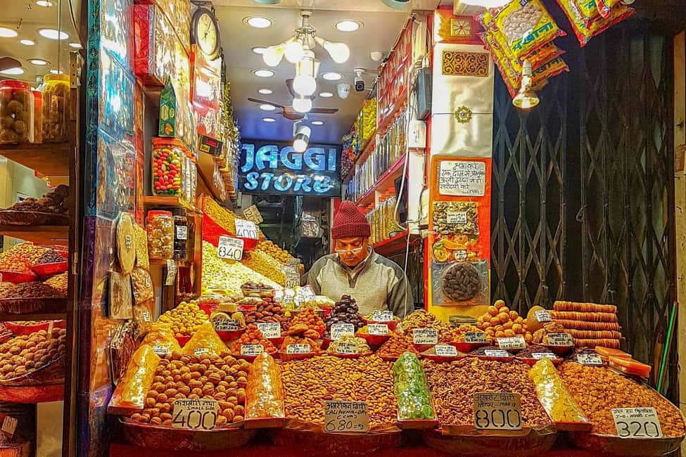 imagem n.13 de Excursão a pé de 3 horas a Old Delhi Heritage com passeio de Rickshaw atividade em Nova Delhi, carregada pelo fornecedor