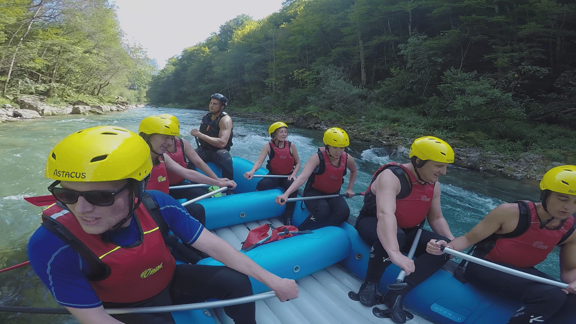 Bild Nr. 5 von Montenegro: Wildwasser-Rafting auf dem Fluss Tara Aktivität in Montenegro, hochgeladen vom Anbieter