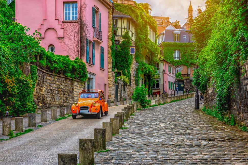 image n.1 of Paris Montmartre & Sacre Coeur Semi-Private Guided Tour 12pp activity in Paris, uploaded by supplier