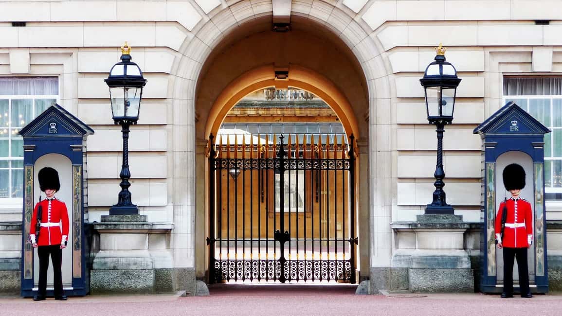image n.3 of London: Private Royal Tour with Changing of the Guard activity in London, uploaded by supplier