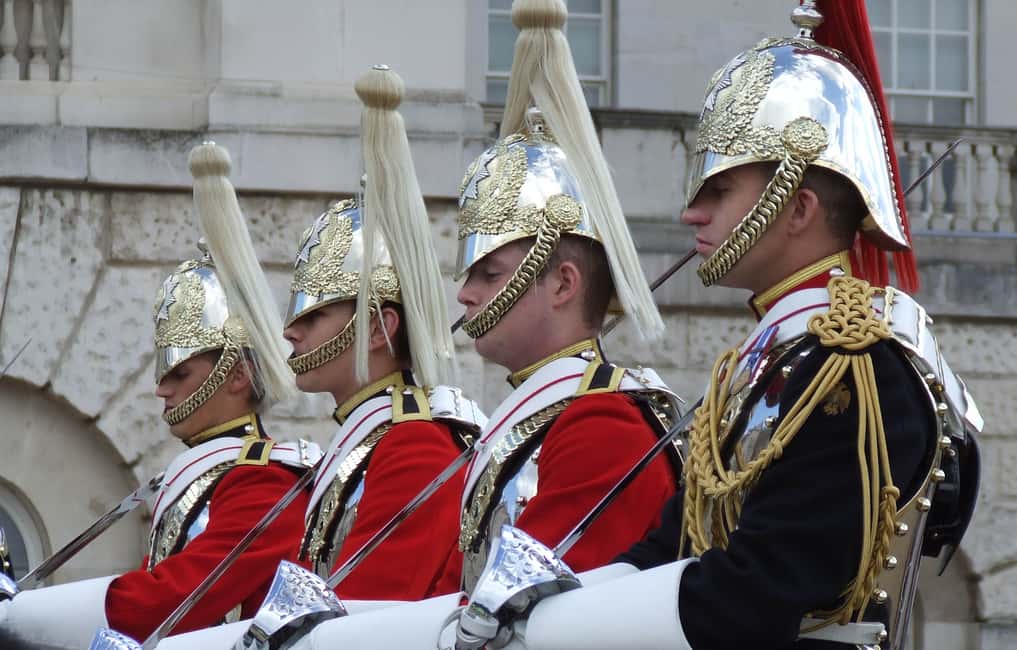 image n.4 of London: Private Royal Tour with Changing of the Guard activity in London, uploaded by supplier