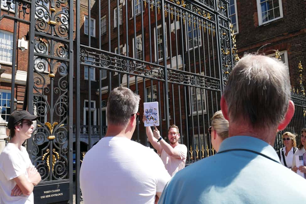 image n.7 of London: James Bond Filming Locations Bus Tour activity in London, uploaded by supplier