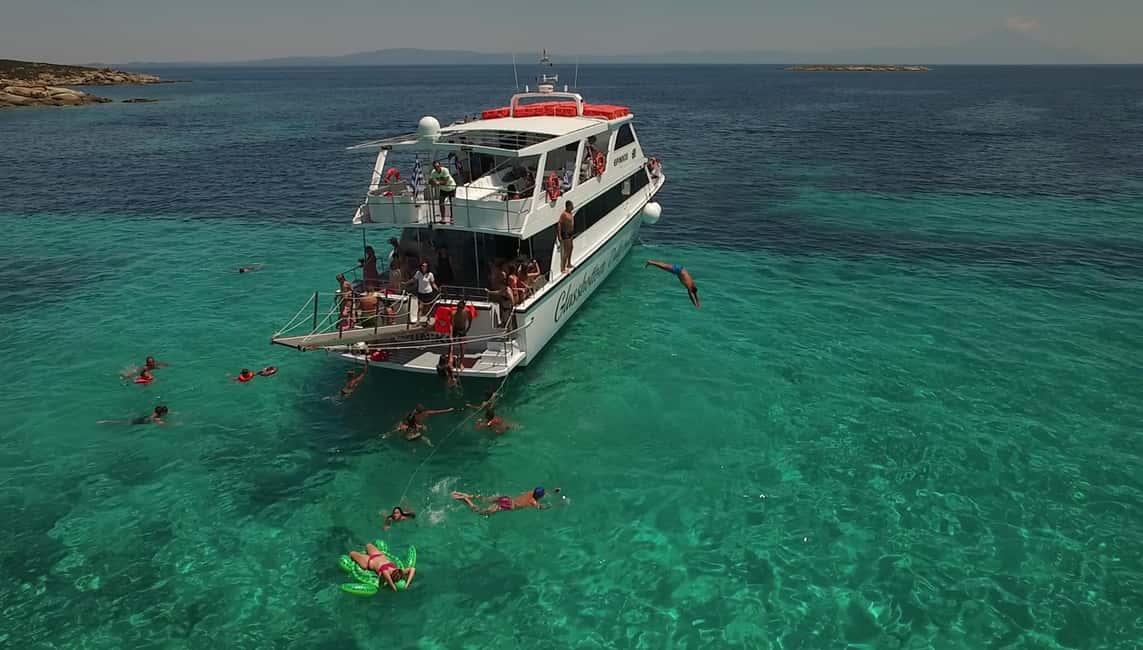 image n.12 of Chalkidiki: Blue Lagoon & Ammouliani Island Cruise & Lunch activity in Central Macedonia, uploaded by supplier