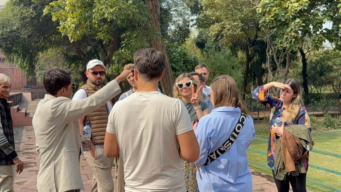 imagem n.36 de De Deli: Excursão ao Taj Mahal ao nascer do sol com conservação de elefantes atividade em Agra, carregada pelo fornecedor