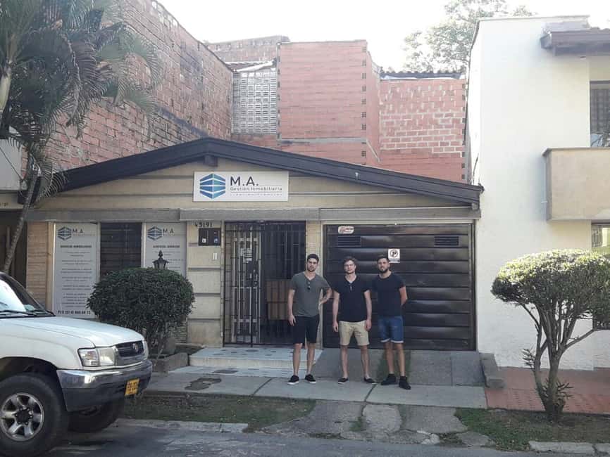 image n.4 of Medellin and Guatape Full Day Pablo Escobar Tour activity in Guatapé, uploaded by supplier