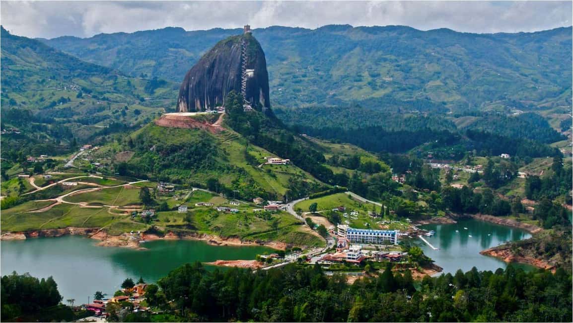 image n.6 of Medellin and Guatape Full Day Pablo Escobar Tour activity in Guatapé, uploaded by supplier