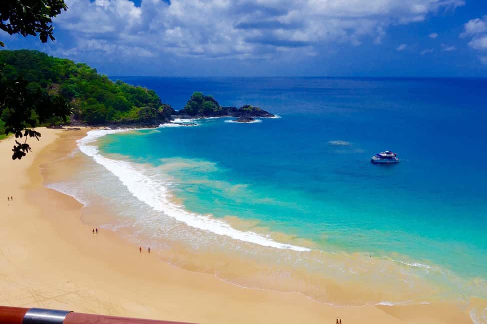 image n.3 of Fernando de Noronha: Catamaran Tour with meal and transfer activity in Northeast Region, Brazil, uploaded by supplier