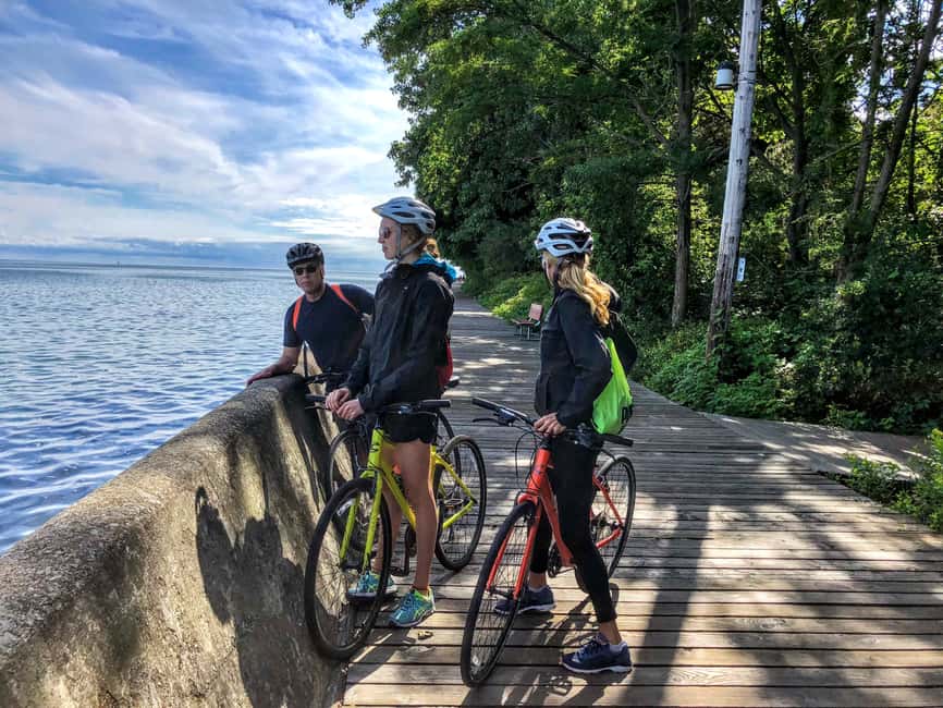 image n.7 of Toronto Waterfront and Islands Guided Bicycle Tour activity in Toronto, uploaded by supplier