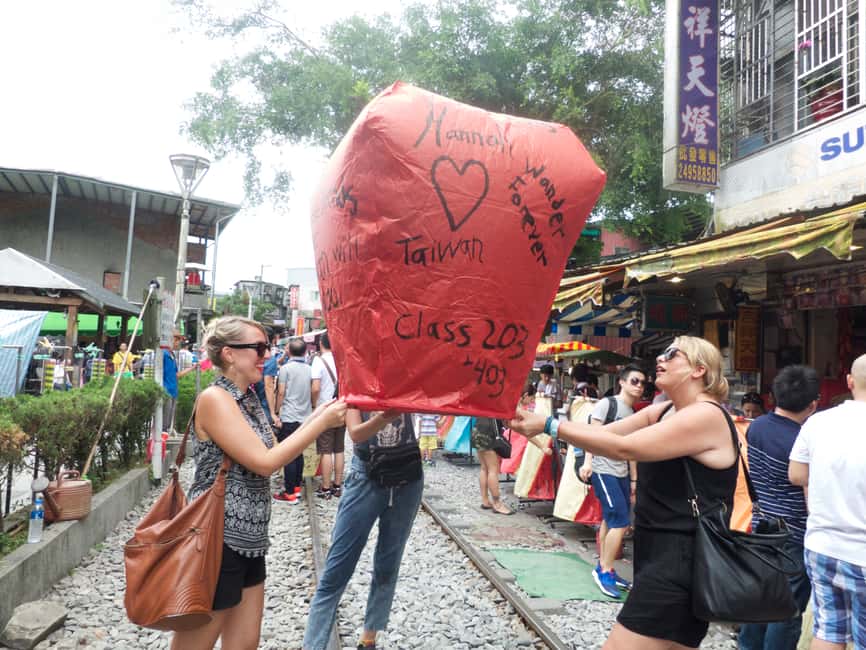 image n.11 of From Taipei: Private Scenic Tour to Jiufen, Yehliu & Pingxi activity in New Taipei City, uploaded by supplier