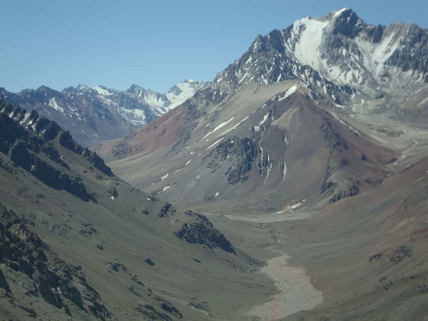 imagem n.1 de Mendoza: Tour guiado particular pela Alta Cordilheira dos Andes atividade em Província de Mendoza, carregada pelo fornecedor
