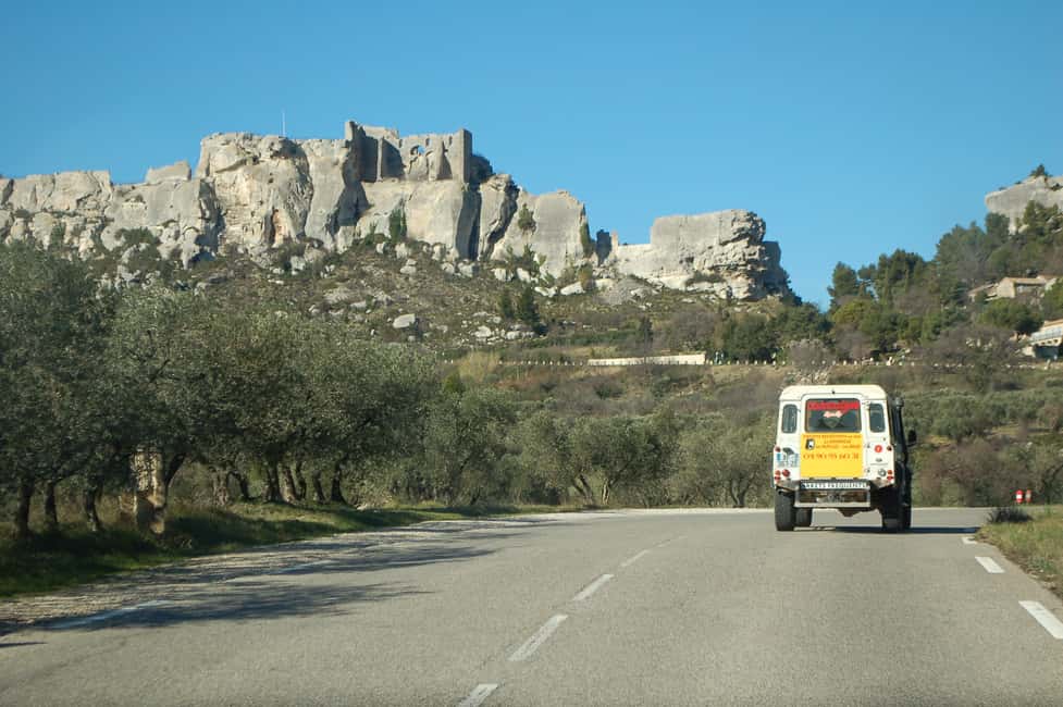imagem n.5 de De Arles: Parque Regional dos Alpilles Provence Safari 4x4 atividade em Saint-Rémy-de-Provence, carregada pelo fornecedor