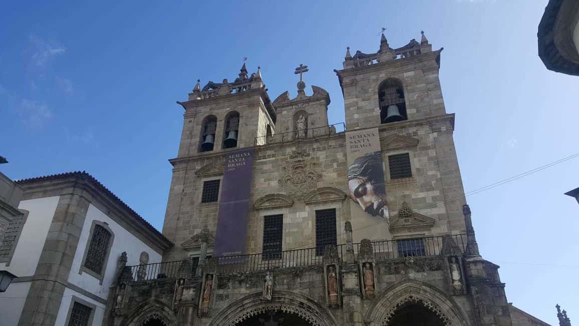 image n.12 of From Porto: Braga and Guimarães Day Trip with Lunch activity in Guimaraes, uploaded by supplier