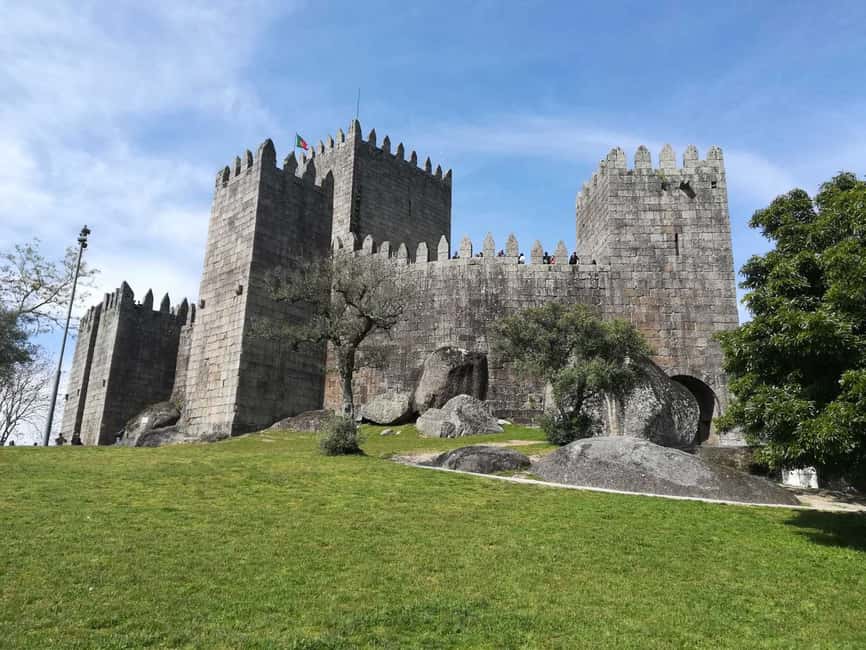 image n.19 of From Porto: Braga and Guimarães Day Trip with Lunch activity in Guimaraes, uploaded by supplier