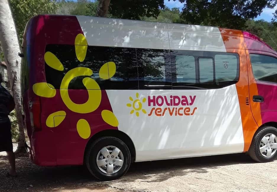 imagem n.3 de Montego Bay: Traslado de autocarro do aeroporto MBJ para os hotéis atividade em Montego Bay, carregada pelo fornecedor