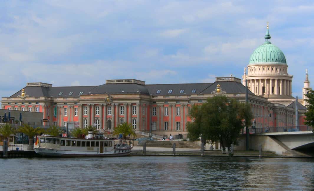 Bild Nr. 1 von Private Tour durch Potsdam und den Sanssouci-Gärten mit Jacob Aktivität in Potsdam, hochgeladen vom Anbieter