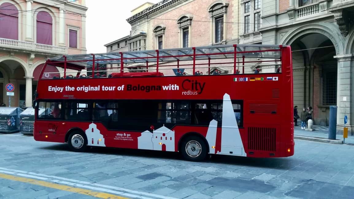 bild nr.5 av Bologna: Stadsvandring med röd buss och provsmakning av lokala livsmedel aktivitet i Bologna, uppladdad av arrangören