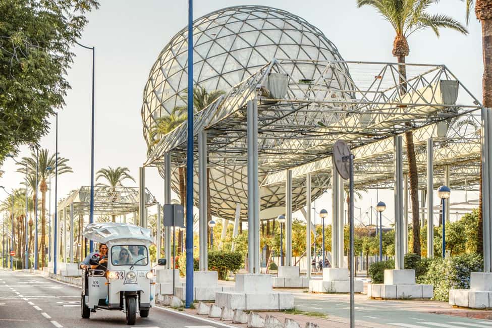 imaginea n.3 a activității Sevilia: Tur privat al orașului cu Eco Tuk Tuk în Sevilla, încărcată de organizator