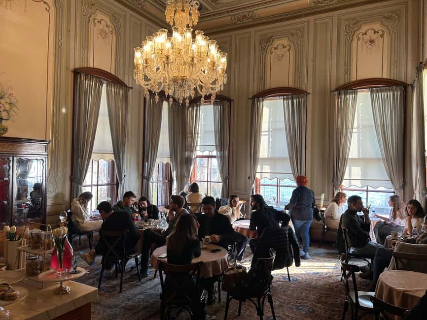 image n.12 of Istanbul: Dolmabahce Palace and Harem Fast-Track & Audio activity in Istanbul, uploaded by supplier