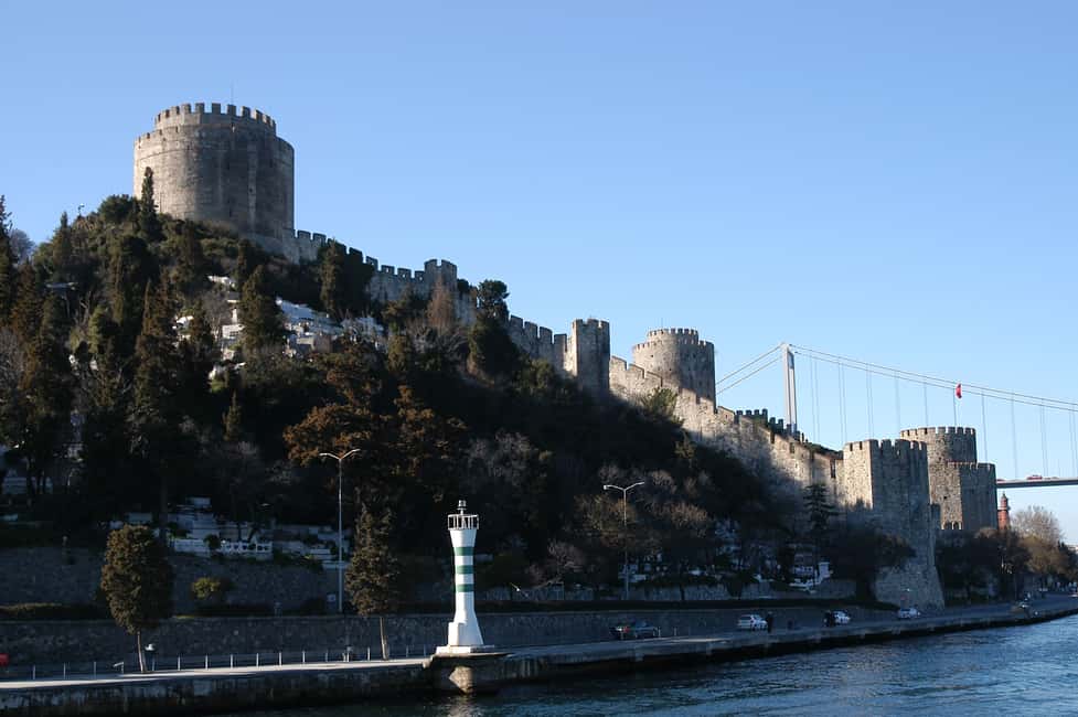 imagem n.13 de Cruzeiro pelo Bósforo e excursão pelos dois continentes com guia local atividade em Istambul, carregada pelo fornecedor