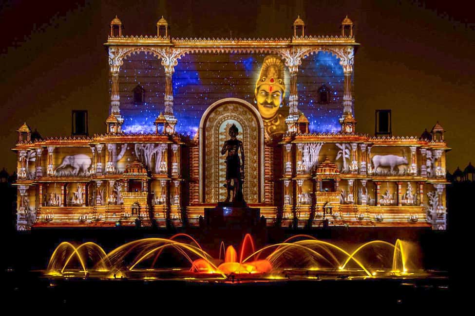 image n.5 of All Inclusive Akshardham Temple Tour with Light & Water Show activity in New Delhi, uploaded by supplier