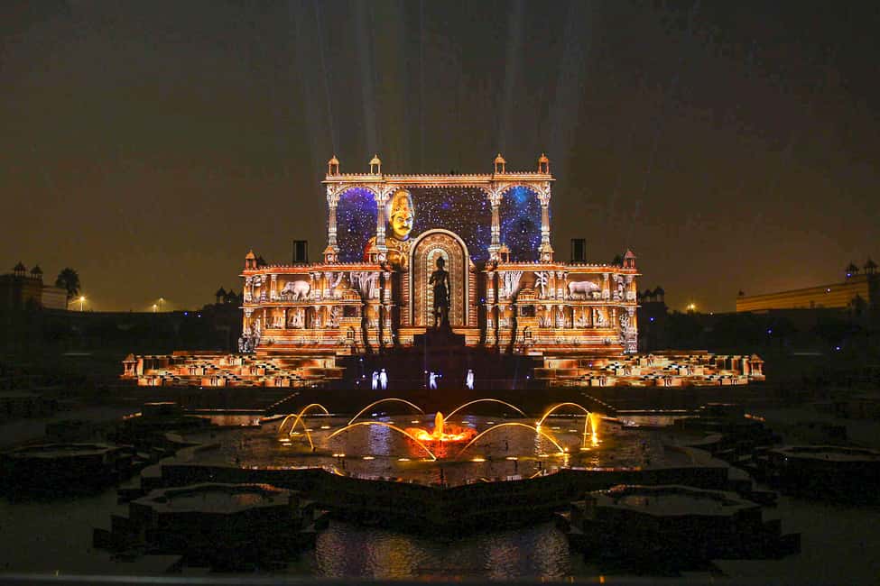 image n.13 of All Inclusive Akshardham Temple Tour with Light & Water Show activity in New Delhi, uploaded by supplier