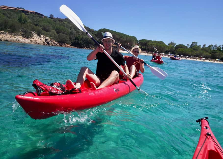 Immagine nº 7 di Sardegna: tour mattutino in kayak + snorkeling e aperitivo locale attività a Sardegna, caricata dal fornitore