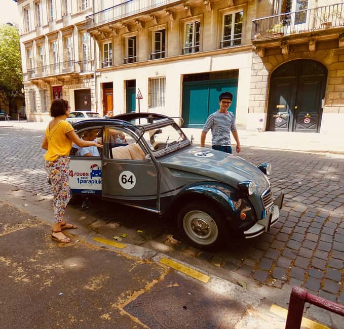 image n.3 of Bordeaux: Private Tour in a Citroën 2CV 45min activity in Bordeaux, uploaded by supplier