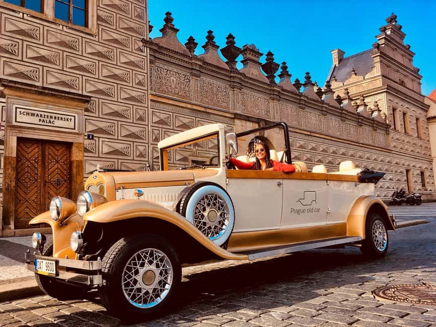 Bild Nr. 6 von Prag: 1,5-stündige Oldtimer Tour Aktivität in Prag, hochgeladen vom Anbieter