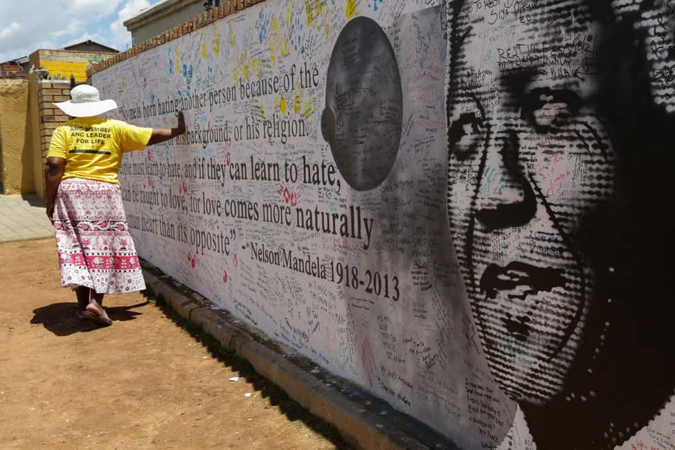 imagem n.4 de Joanesburgo: Excursão de meio dia ao Museu do Apartheid atividade em Joanesburgo, carregada pelo fornecedor
