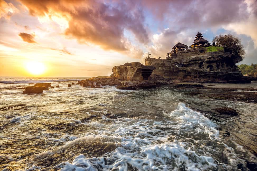 image n.2 of Bali: Tanah Lot Temple Half Day Sunset Tour activity in Tabanan, uploaded by supplier