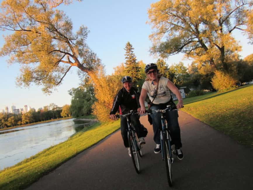 image n.8 of Toronto Islands: Morning or Twilight 3.5-Hour Bike Tour activity in Toronto, uploaded by supplier