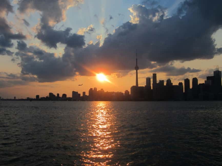 image n.7 of Toronto Islands: Morning or Twilight 3.5-Hour Bike Tour activity in Toronto, uploaded by supplier