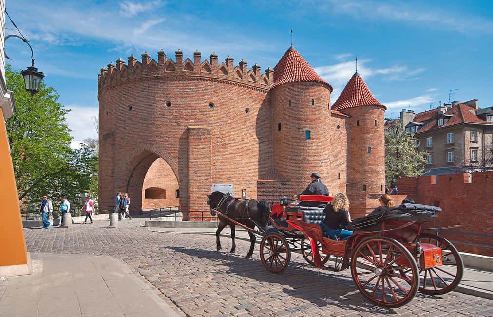 Immagine nº 11 di Varsavia: Tour panoramico della città in autobus di 3 ore con pick-up attività a Varsavia, caricata dal fornitore