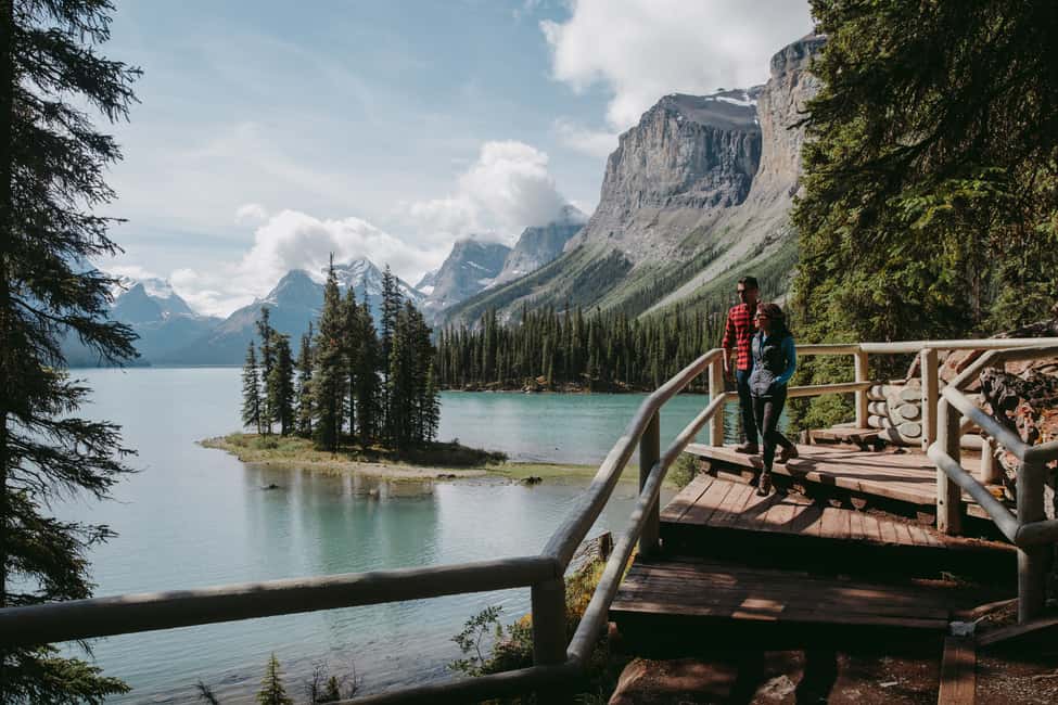 image n.2 of Jasper National Park: Maligne Lake Cruise With Guide activity in Jasper, uploaded by supplier