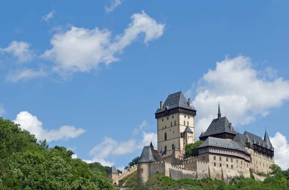 Immagine nº 1 di Praga: Tour guidato del Castello di Karlštejn con biglietto d'ingresso attività a Karlštejn, caricata dal fornitore
