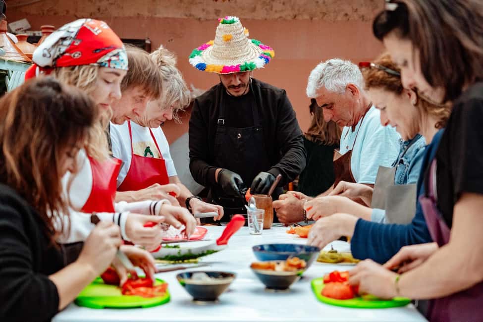 imagen n.º 48 de Marrakech: clase de cocina marroquí con una familia local actividad en Marrakech, subida por el proveedor