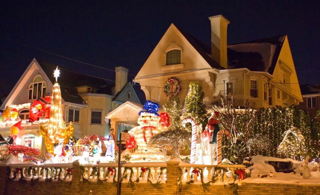 image n.2 of From Manhattan: 4-Hour Christmas Lights Luxury Bus Tour activity in New York City, uploaded by supplier