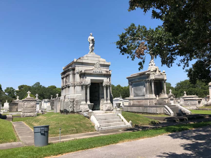 Immagine nº 11 di New Orleans: tour della città e del cimitero in autobus di 2 ore e 15 minuti attività a New Orleans, caricata dal fornitore