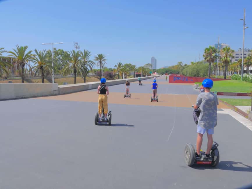 imagem n.3 de ❤️Barcelona Tour de Segway ❤️ com um guia local atividade em Barcelona, carregada pelo fornecedor