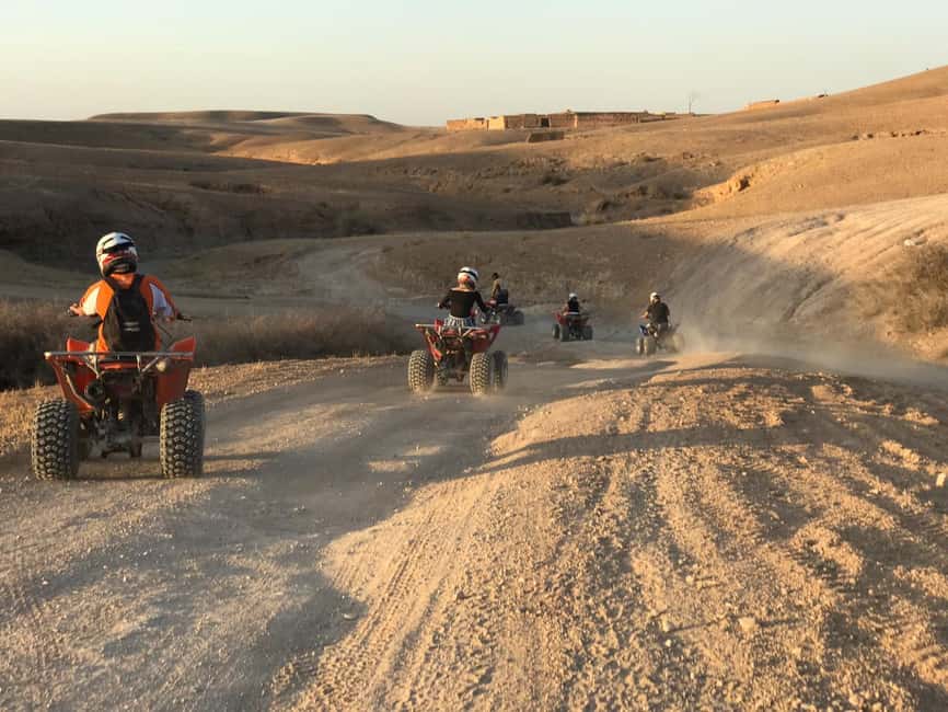 Immagine nº 2 di Marrakesh: Tour del deserto di Agafay in quad e a dorso di cammello con cena attività a Marrakech-Safi, caricata dal fornitore
