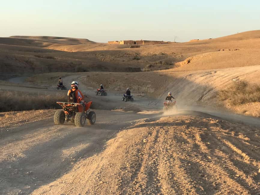 Immagine nº 6 di Marrakesh: Tour del deserto di Agafay in quad e a dorso di cammello con cena attività a Marrakech-Safi, caricata dal fornitore
