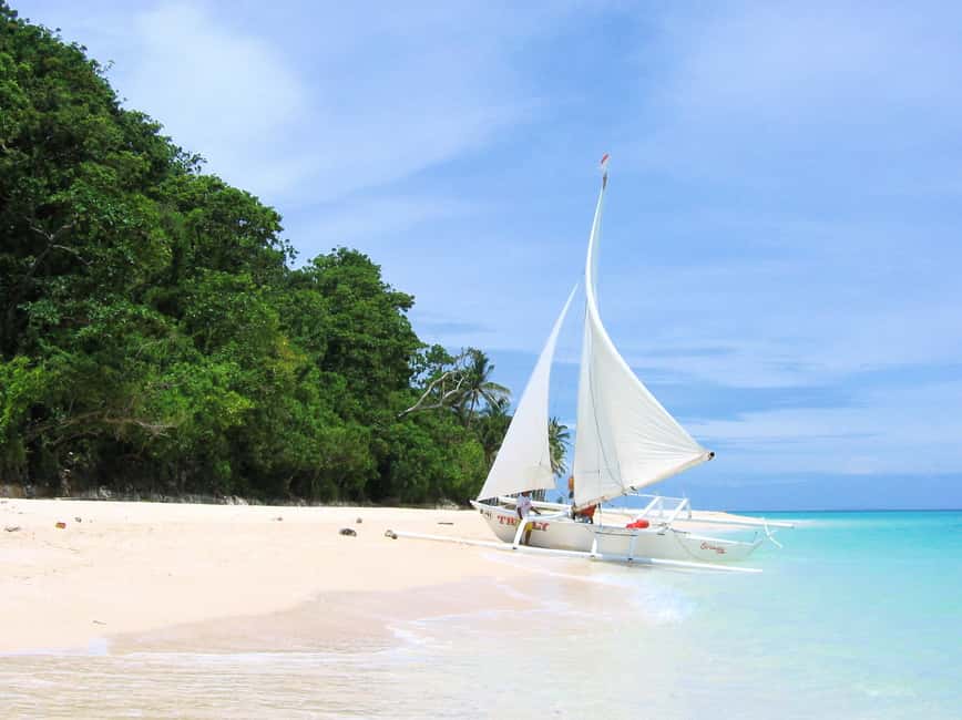 image n.4 of Boracay: Private Traditional Bamboo Boat Sailing Tour activity in Boracay, uploaded by supplier