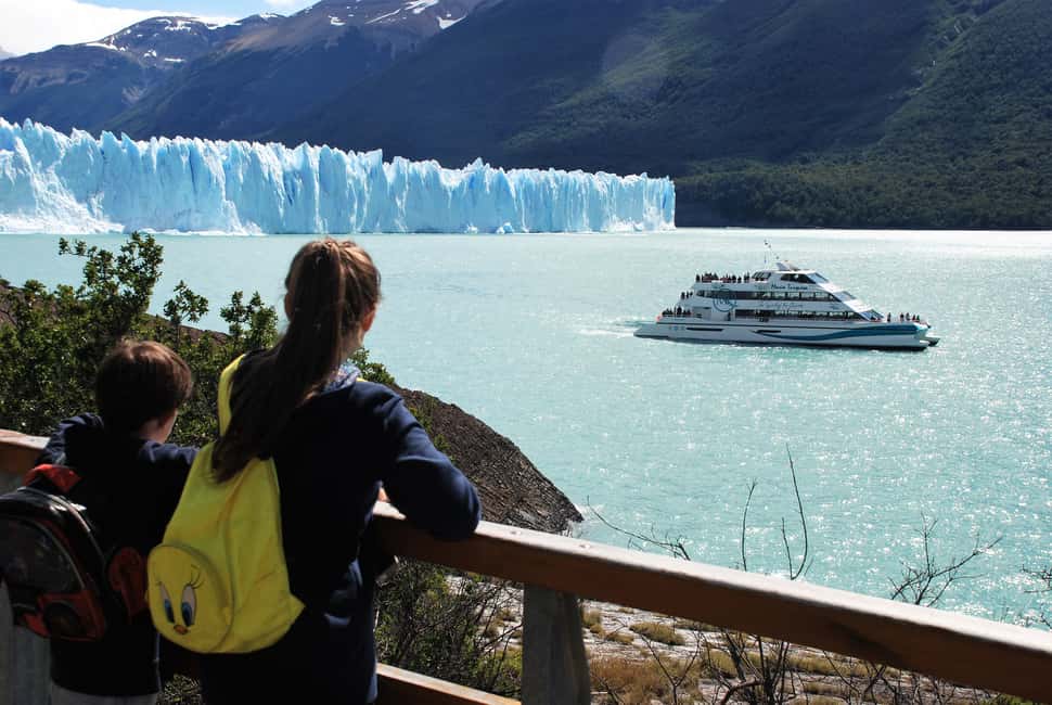image n.4 of Gourmet Glacier Cruise & Footbridges of Perito Moreno activity in Santa Cruz Province, uploaded by supplier