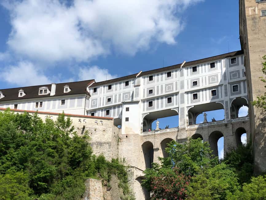 Cesky Krumlov içindeki Prag'dan: Kale Girişli Tam Günlük Cesky Krumlov Turu etkinliğinin tedarikçi tarafından yüklenen 9 no'lu görseli