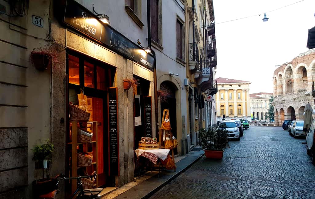 image n.6 of Verona centro: Olive Oil Tasting Experience activity in Verona, uploaded by supplier